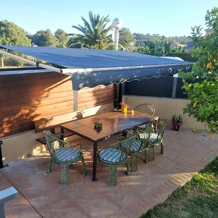 Adosado Con Jardin En Xalets De