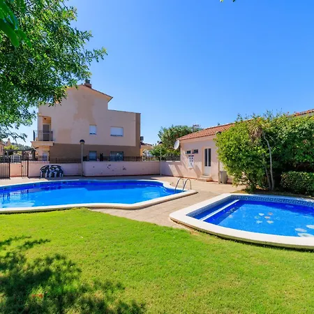 Semesterbostad Adosado Con Jardin En Xalets De Salou