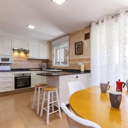 Holiday home Adosado Con Jardin En Xalets De Salou